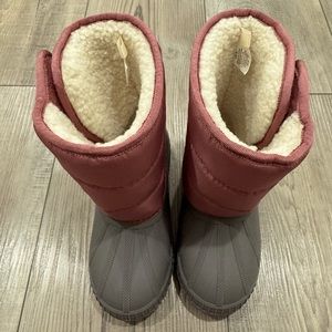 Old Navy Toddler Duck Boot